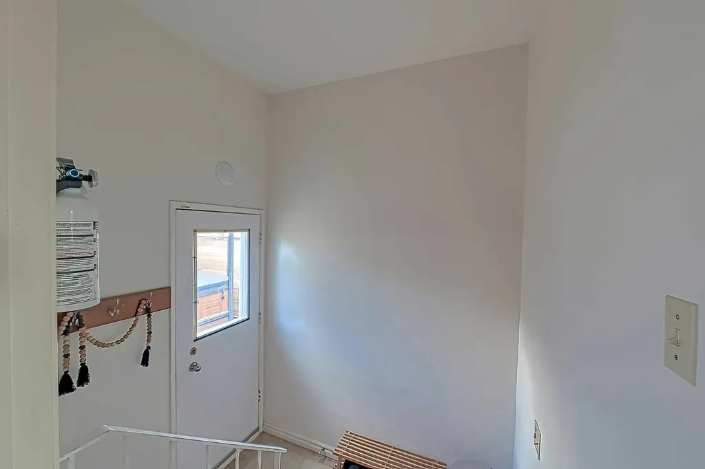 5940 Dalkeith Hill NW Calgary AB T3A 1G6