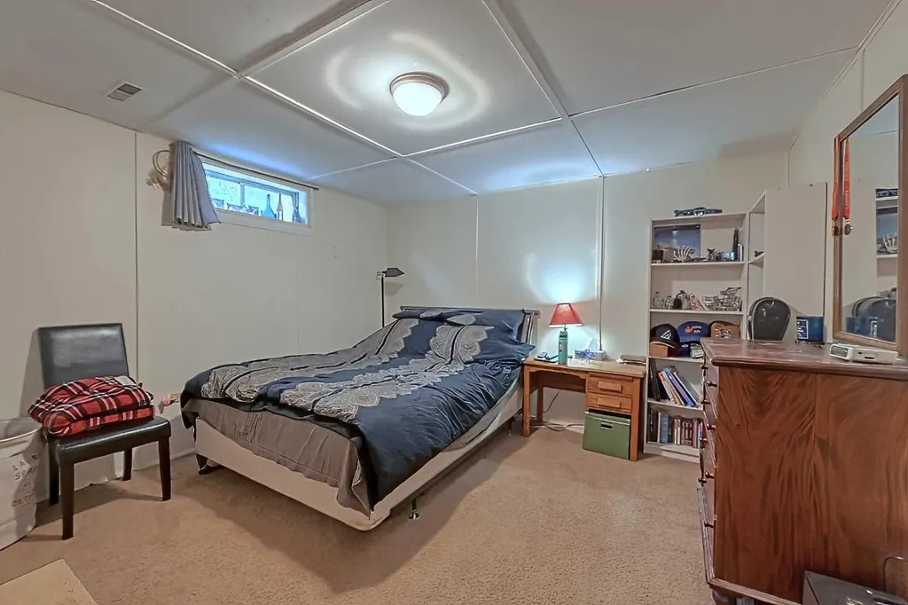 5940 Dalkeith Hill NW Calgary AB T3A 1G6