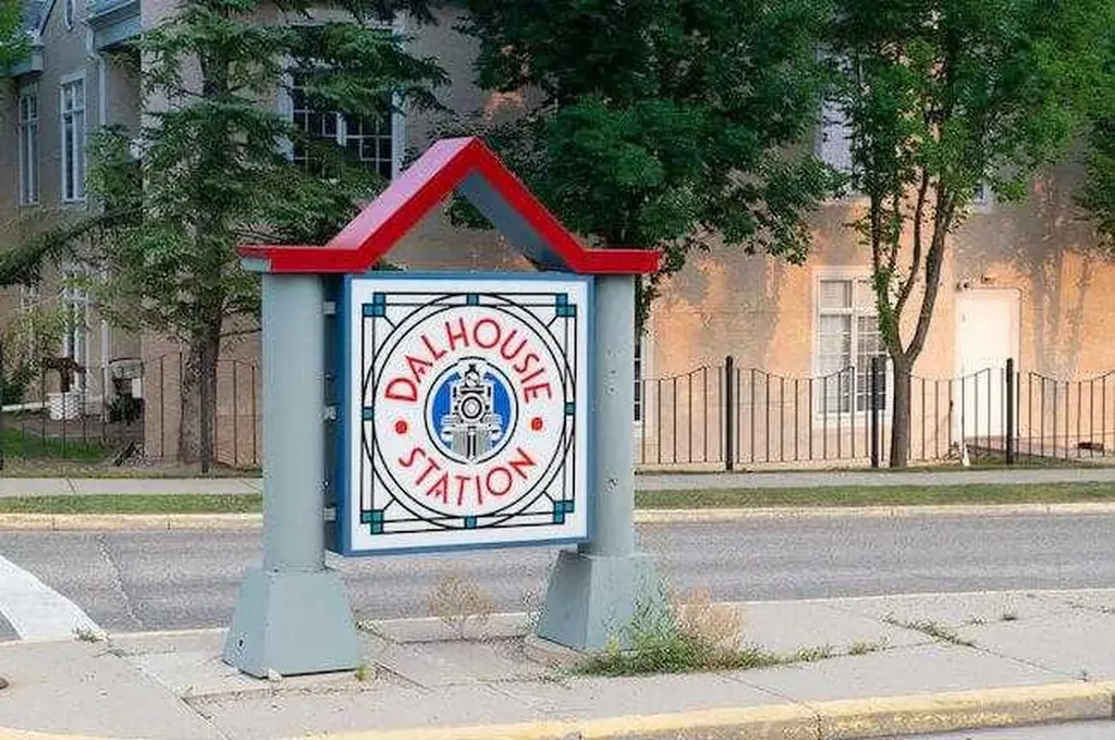 5940 Dalkeith Hill NW Calgary AB T3A 1G6