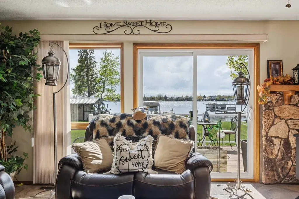 275 East Chestermere Drive Chestermere AB T1X1A2