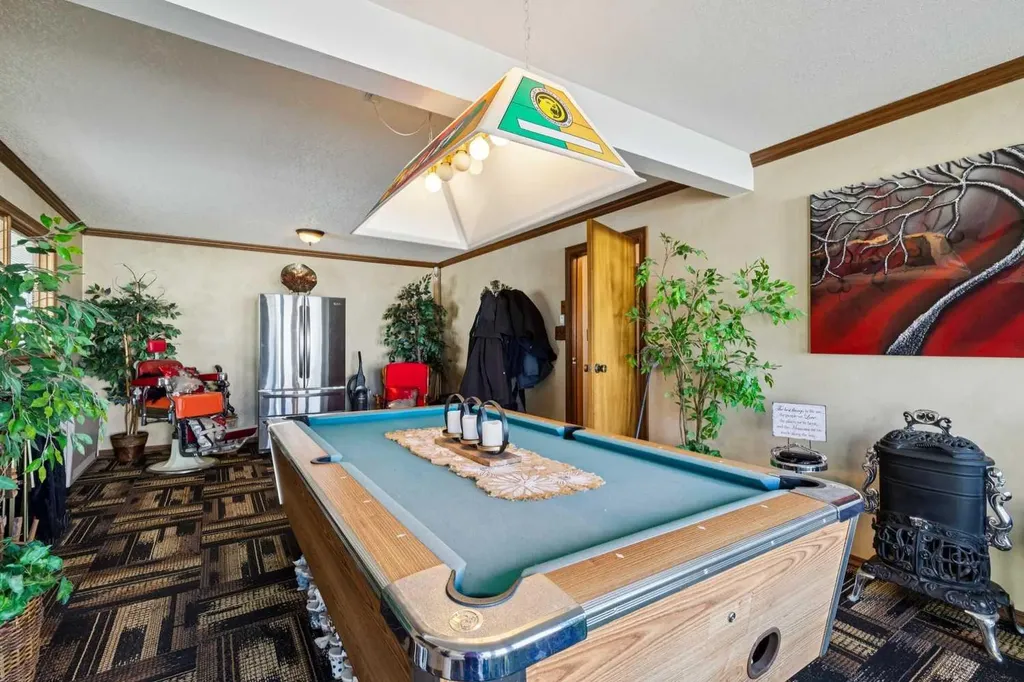 275 East Chestermere Drive Chestermere AB T1X1A2