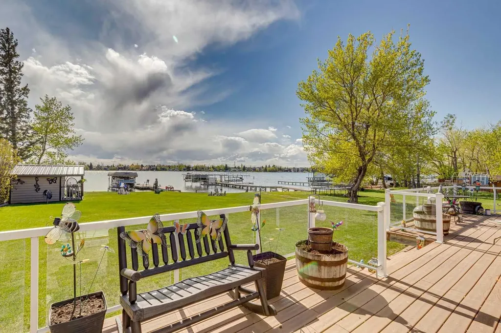 275 East Chestermere Drive Chestermere AB T1X1A2