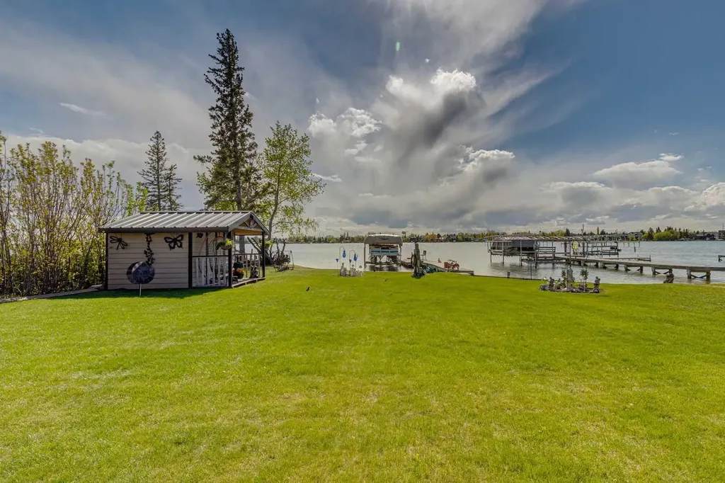 275 East Chestermere Drive Chestermere AB T1X1A2
