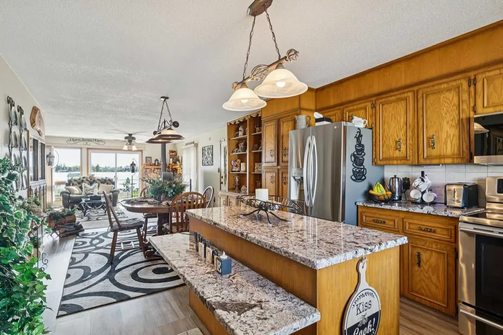 275 East Chestermere Drive Chestermere AB T1X1A2