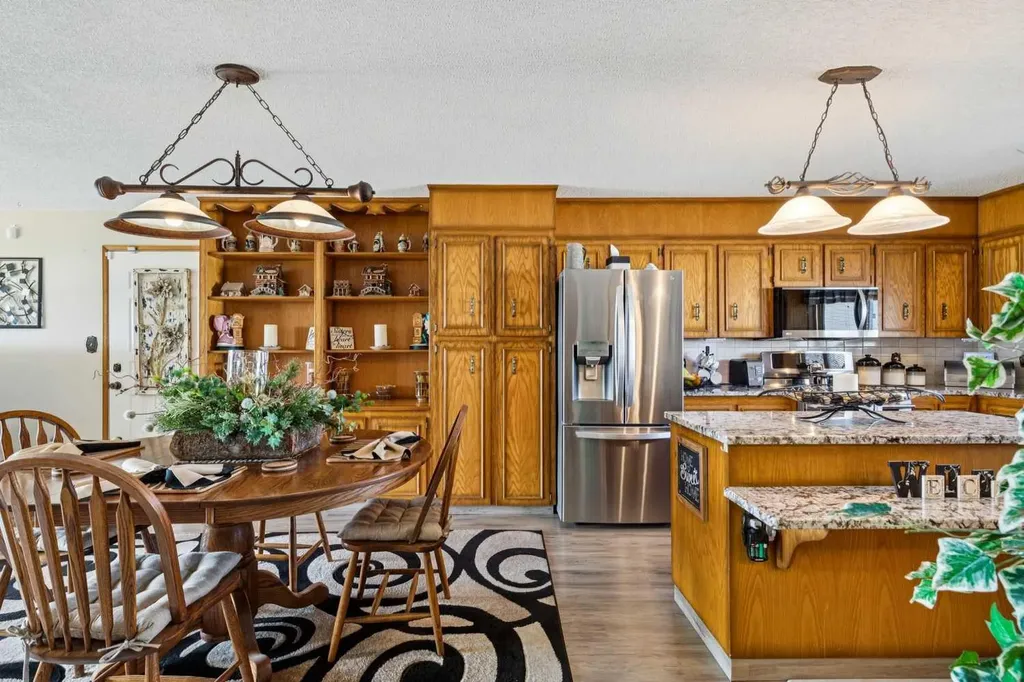 275 East Chestermere Drive Chestermere AB T1X1A2