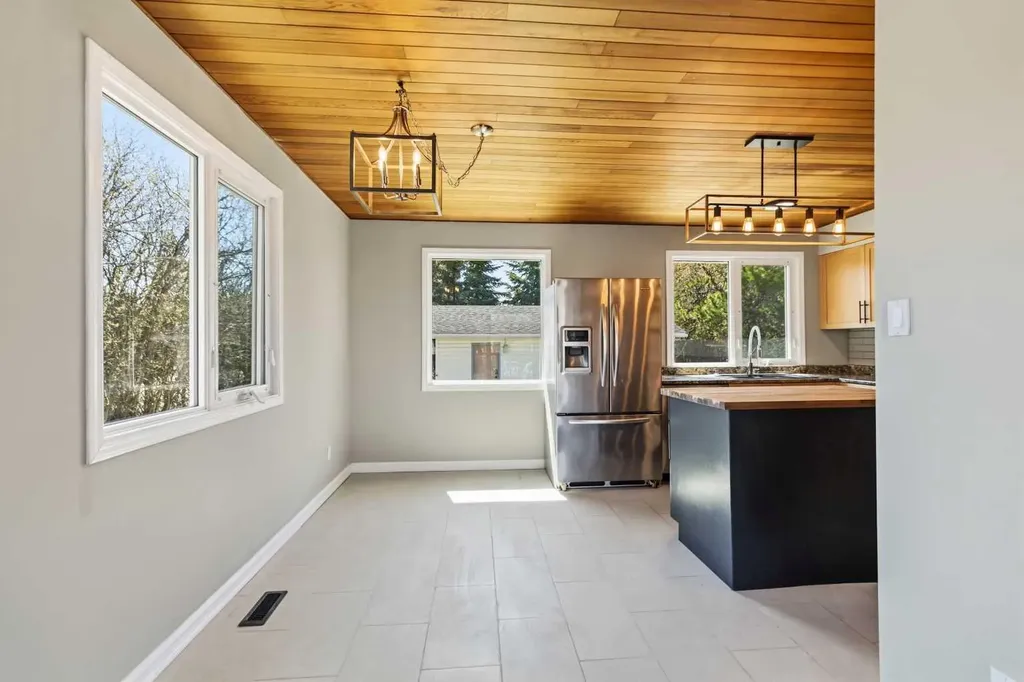 189 Wolverine Drive Fort Mcmurray AB T9H 4L9