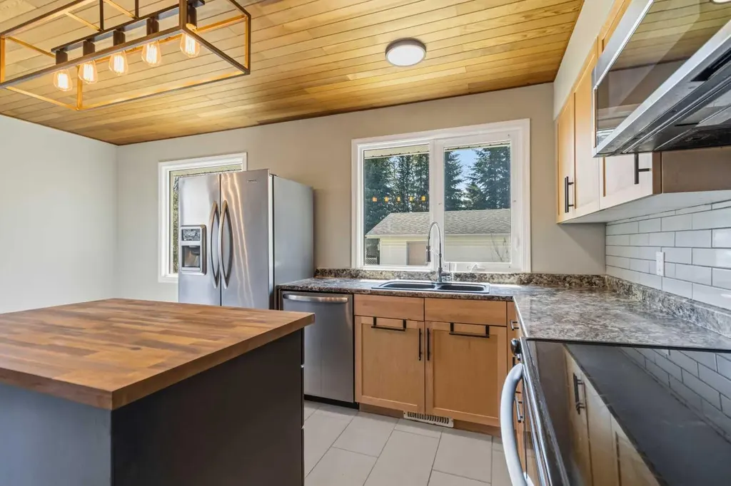 189 Wolverine Drive Fort Mcmurray AB T9H 4L9
