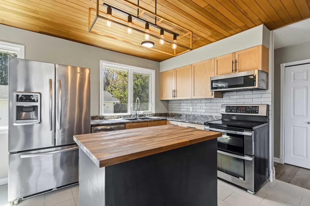 189 Wolverine Drive Fort Mcmurray AB T9H 4L9