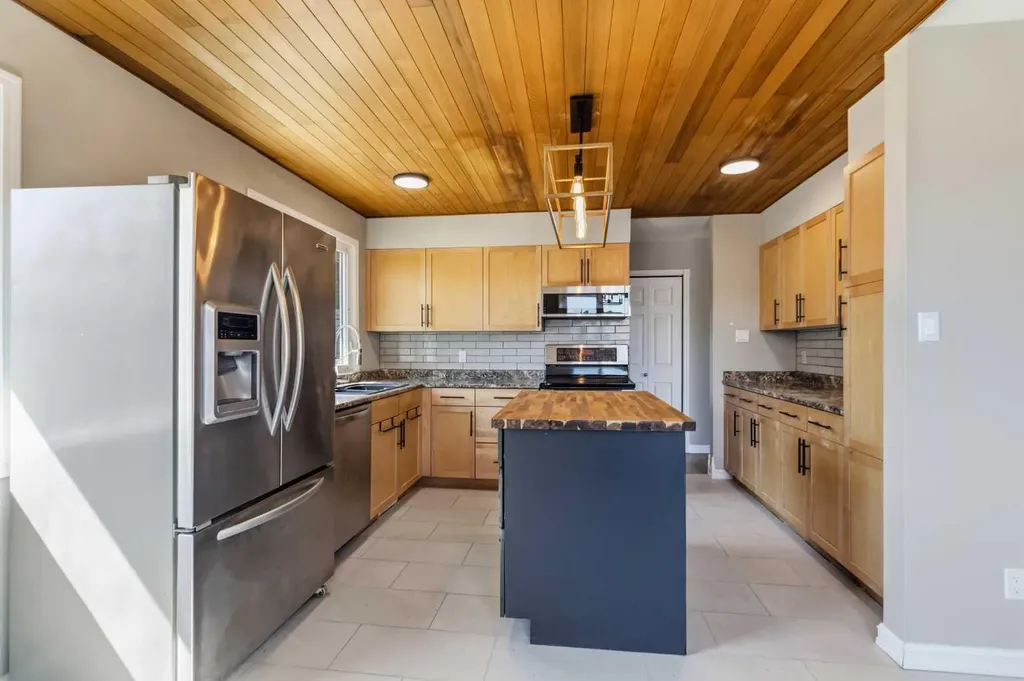 189 Wolverine Drive Fort Mcmurray AB T9H 4L9