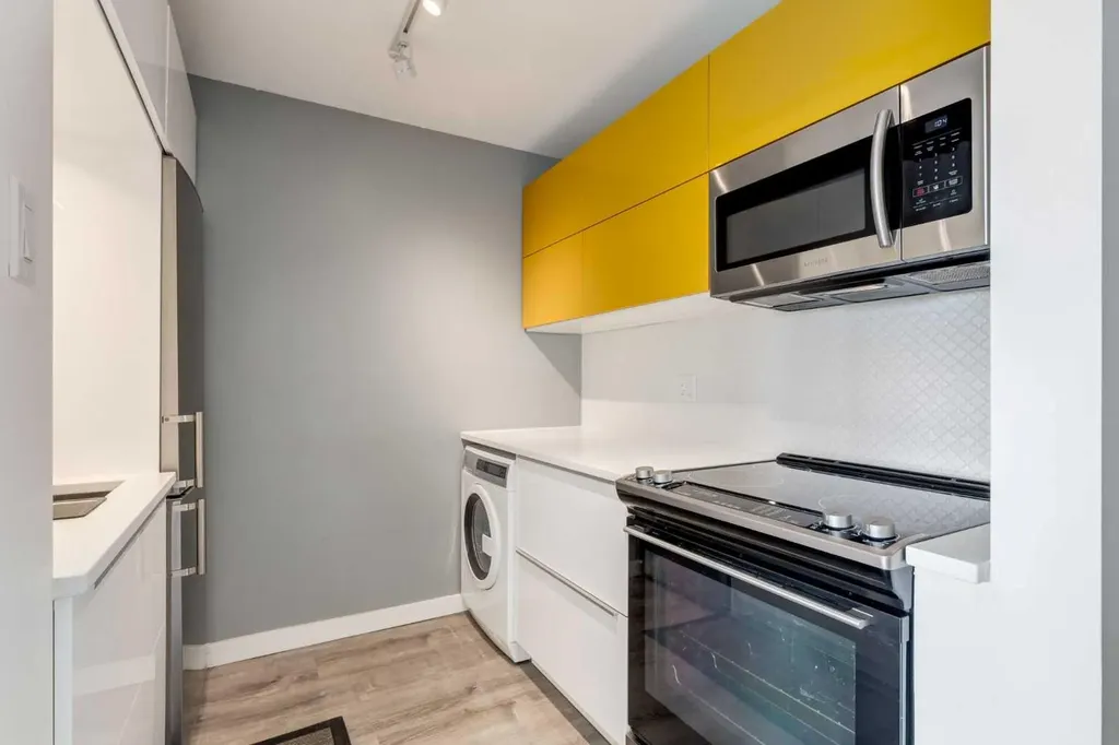 1513 26 Avenue SW Calgary AB T2T 1C4