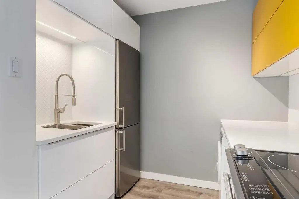 1513 26 Avenue SW Calgary AB T2T 1C4