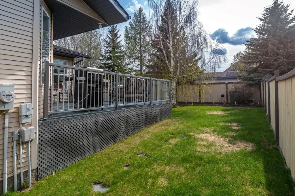 3906 63a Avenue Lloydminster AB T9V 2X8