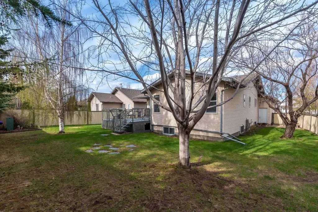 3906 63a Avenue Lloydminster AB T9V 2X8
