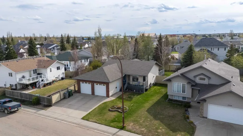 3906 63a Avenue Lloydminster AB T9V 2X8