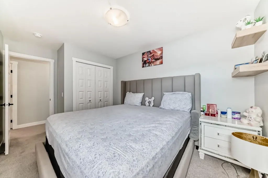 216 Homestead Grove NE Calgary AB T3J5S1
