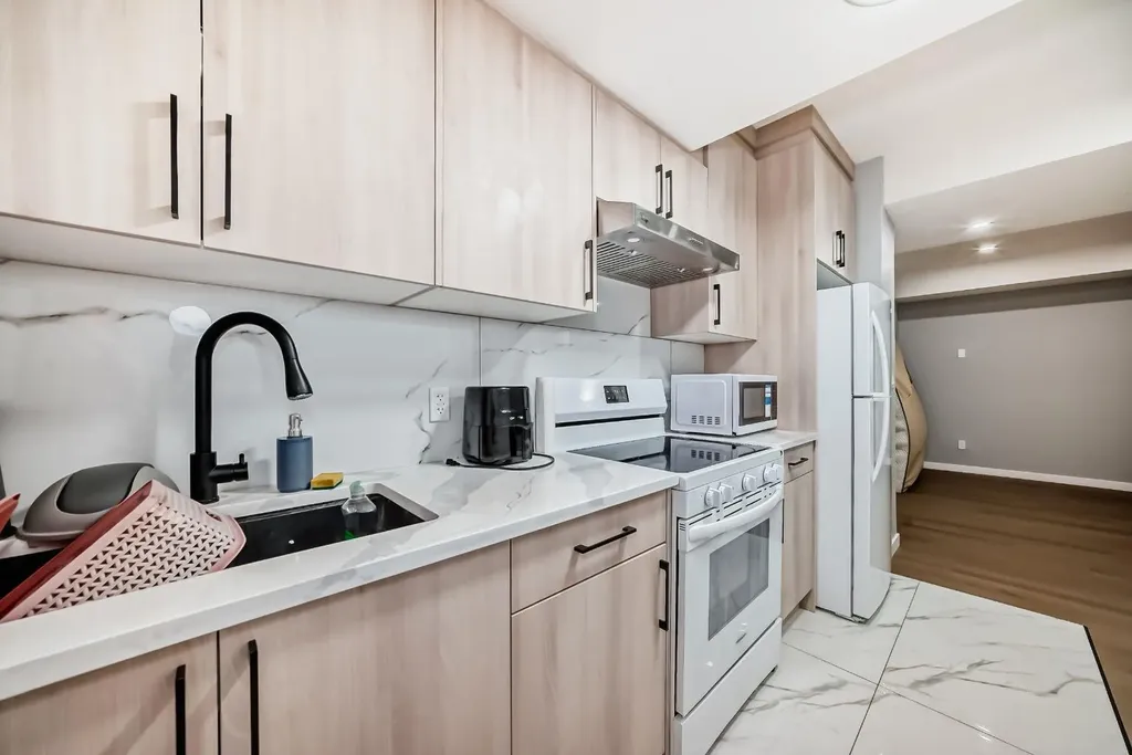 216 Homestead Grove NE Calgary AB T3J5S1