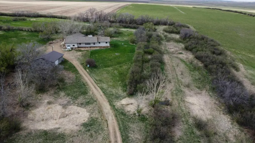 14538 Township Road 294a Hanna AB T0J1P0