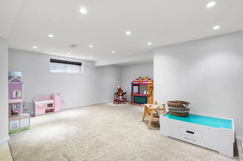 165 Chapalina Court SE Calgary AB T2X 3X1