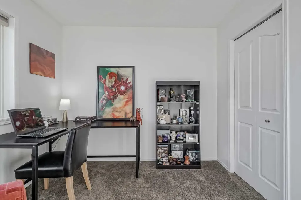 212 Cove Court Chestermere AB T1X 1L5