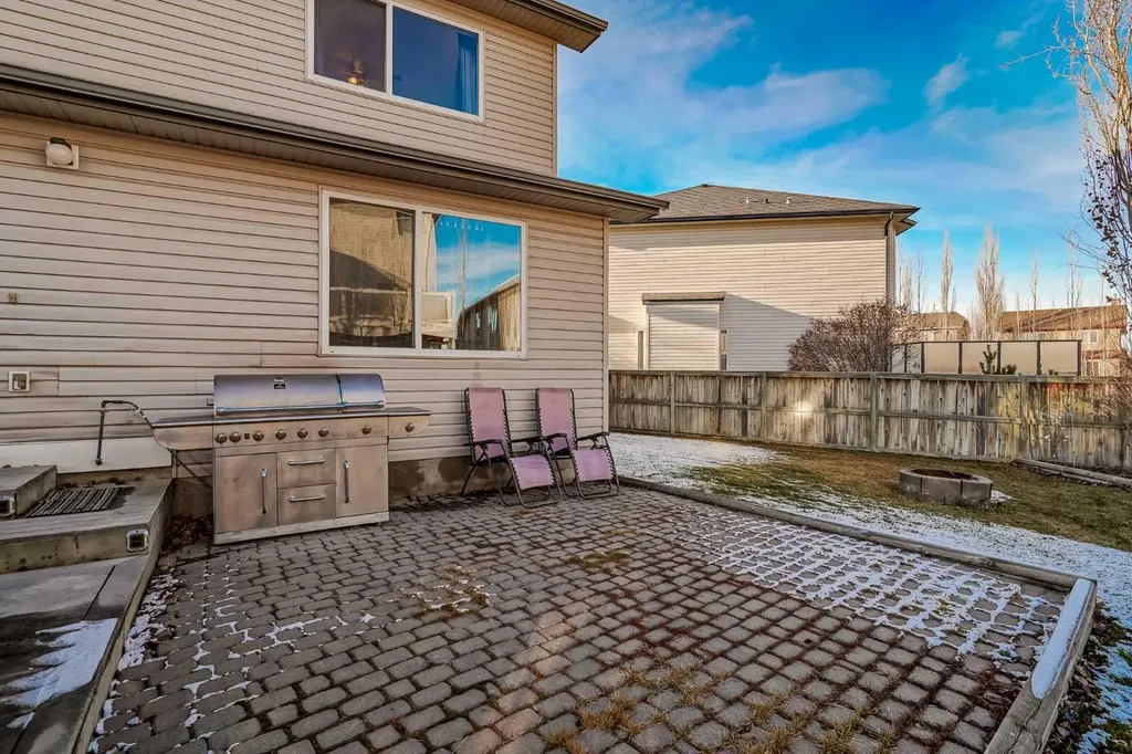 212 Cove Court Chestermere AB T1X 1L5