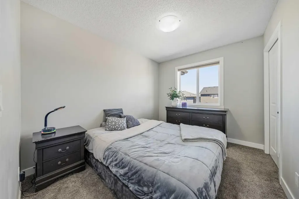 341 Legacy Reach Circle SE Calgary AB T2X4T8