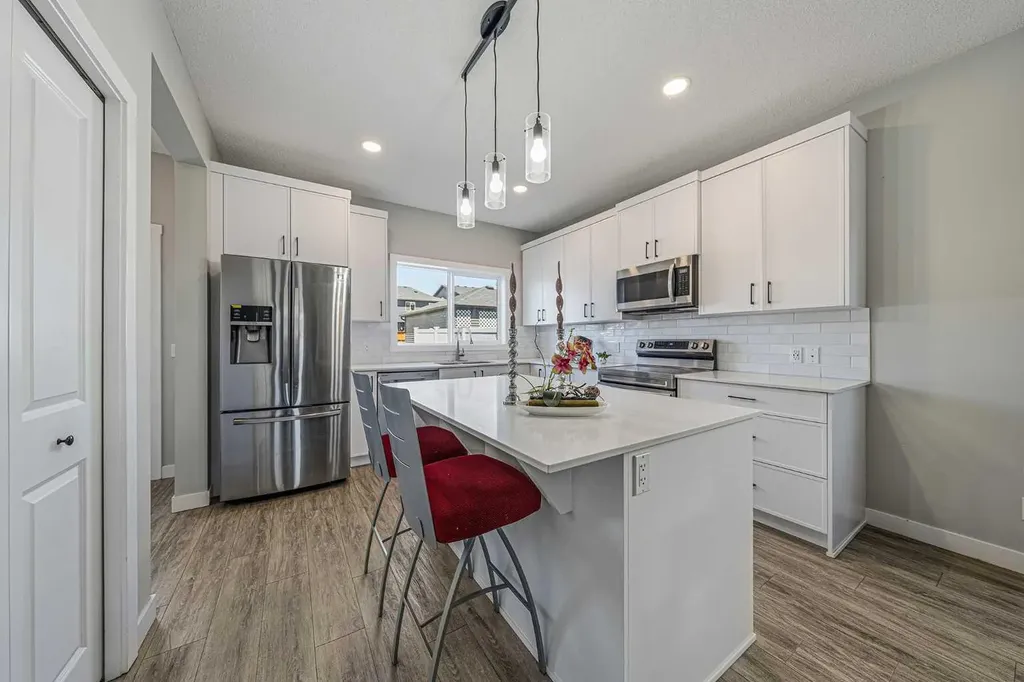 341 Legacy Reach Circle SE Calgary AB T2X4T8