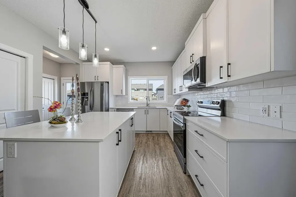 341 Legacy Reach Circle SE Calgary AB T2X4T8