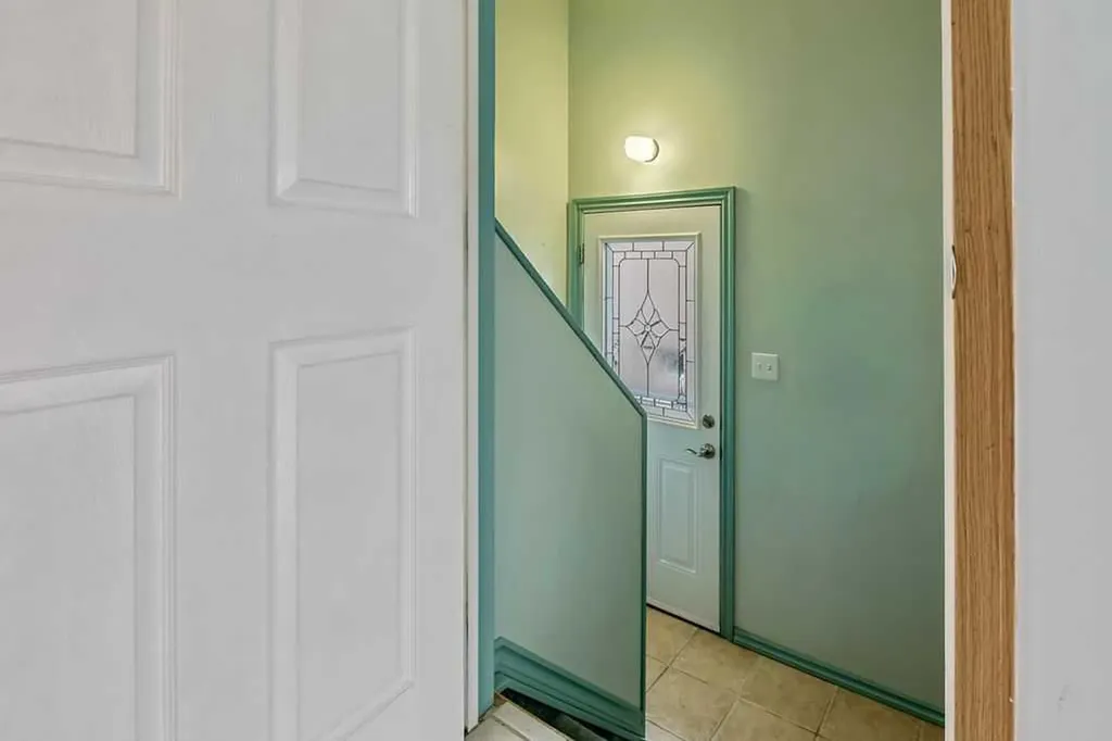 1007 Mackid Road NE Calgary AB T2E 6A8