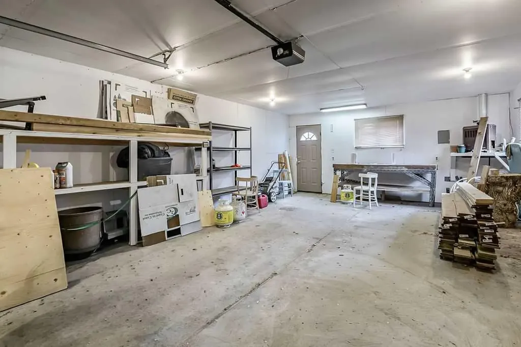 1007 Mackid Road NE Calgary AB T2E 6A8