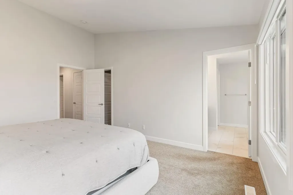 6003 Edmonds Place NW Edmonton AB T6M 1S1