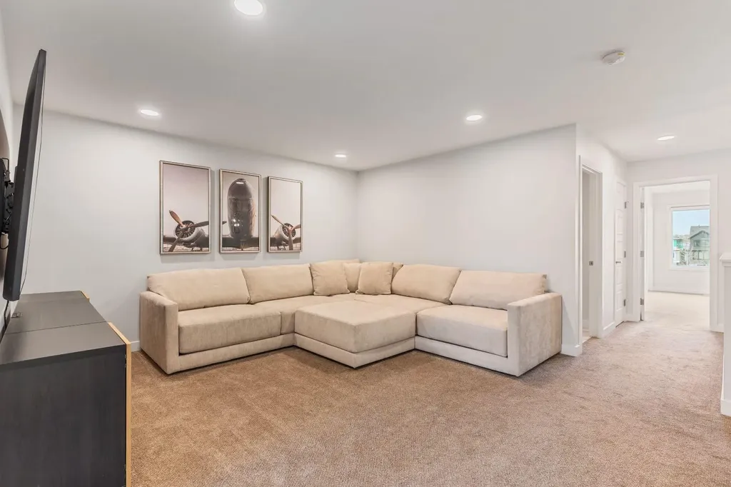 6003 Edmonds Place NW Edmonton AB T6M 1S1