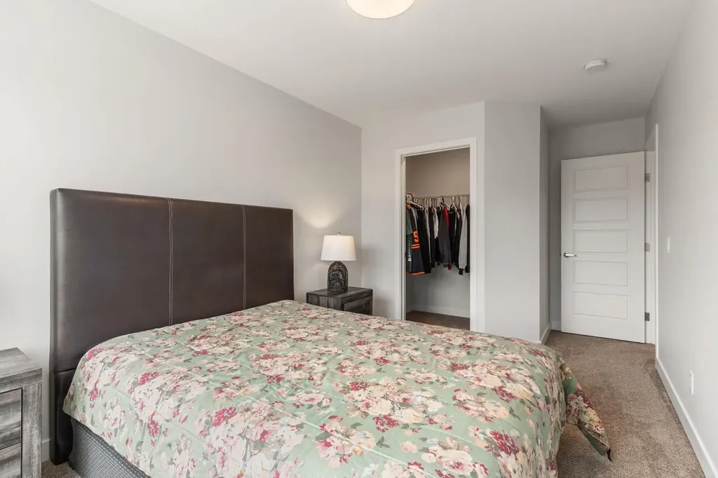 6003 Edmonds Place NW Edmonton AB T6M 1S1