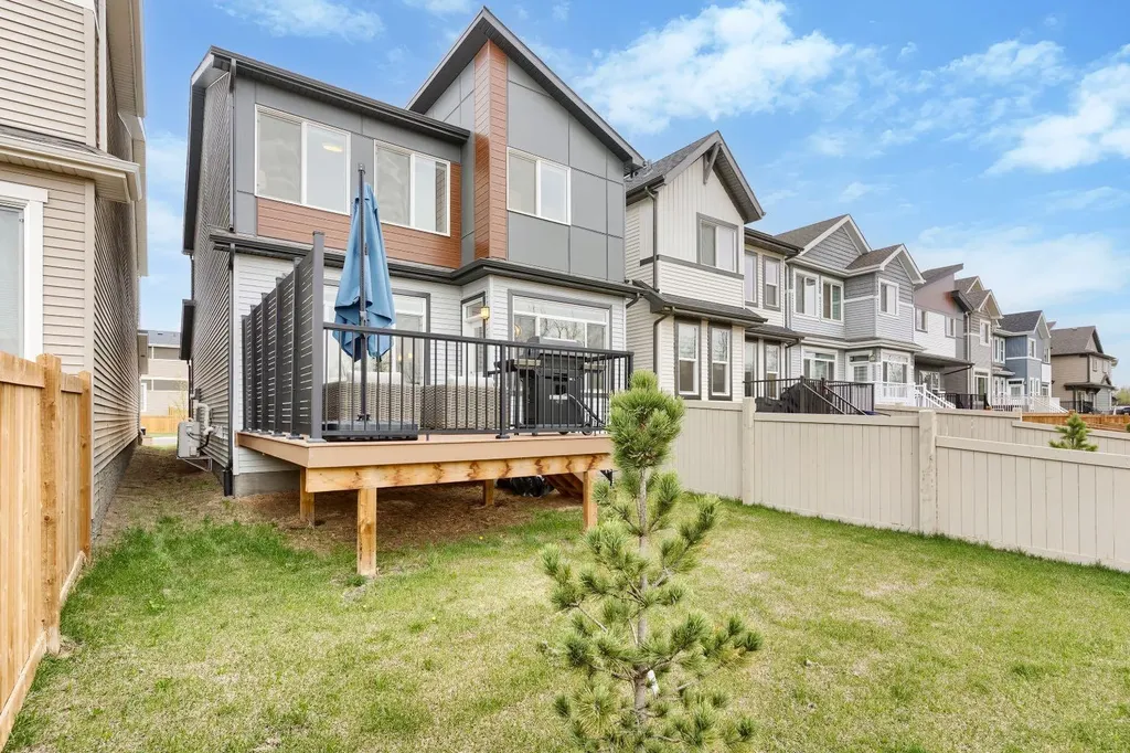 6003 Edmonds Place NW Edmonton AB T6M 1S1