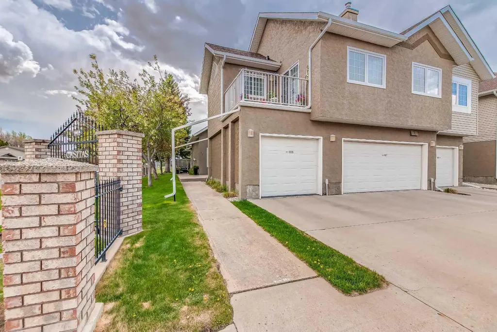 221 Cameron Road SE Medicine Hat AB T1B4B5