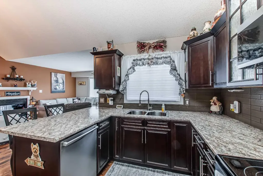 221 Cameron Road SE Medicine Hat AB T1B4B5
