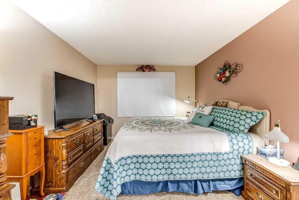 221 Cameron Road SE Medicine Hat AB T1B4B5