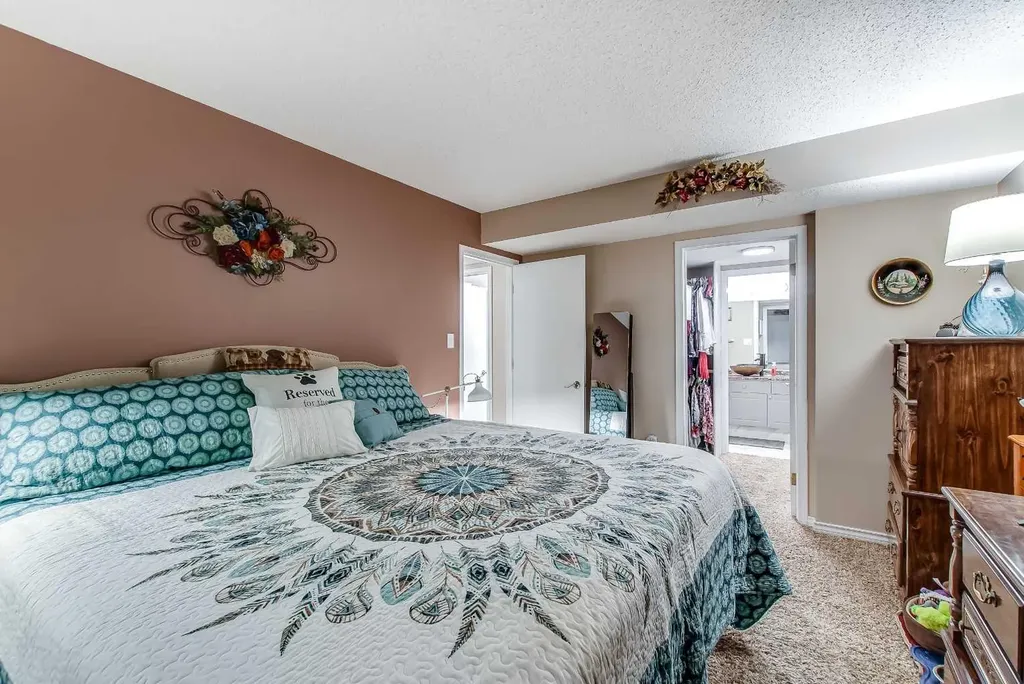 221 Cameron Road SE Medicine Hat AB T1B4B5