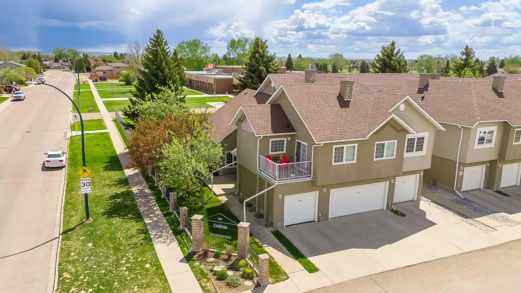 221 Cameron Road SE Medicine Hat AB T1B4B5
