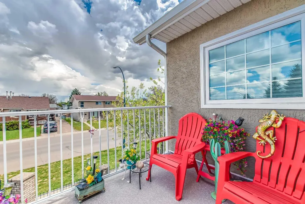 221 Cameron Road SE Medicine Hat AB T1B4B5