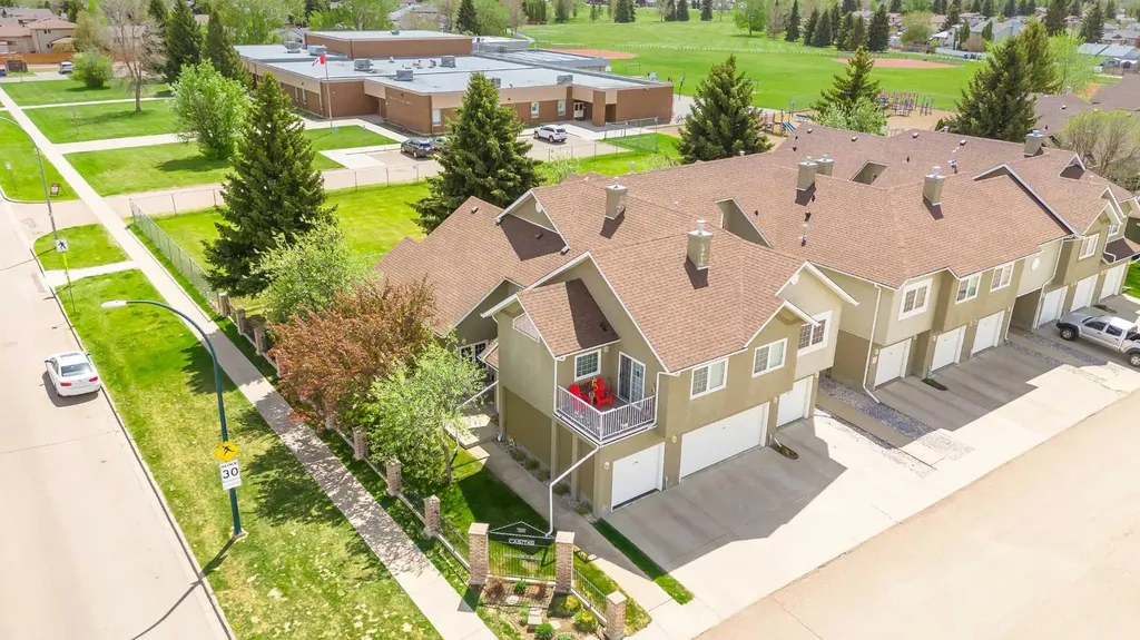 221 Cameron Road SE Medicine Hat AB T1B4B5