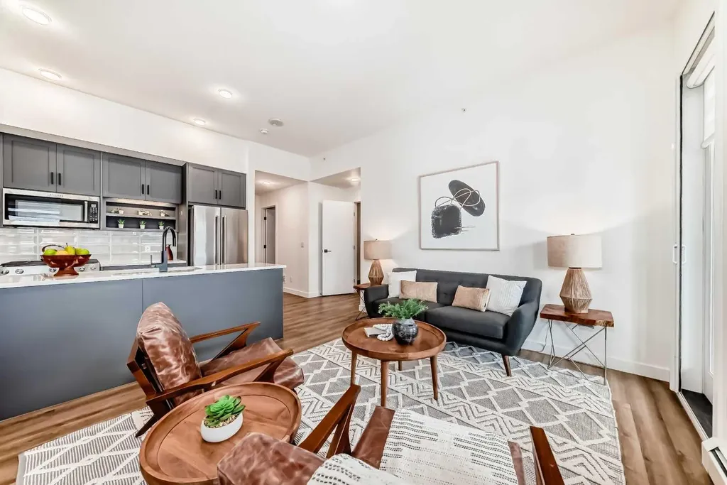 4138 University Avenue NW Calgary AB T3B 6L4