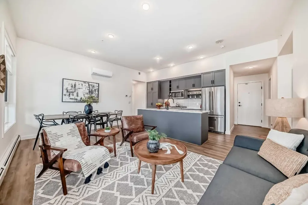 4138 University Avenue NW Calgary AB T3B 6L4