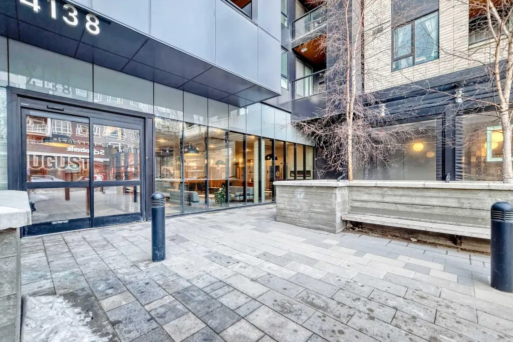 4138 University Avenue NW Calgary AB T3B 6L4