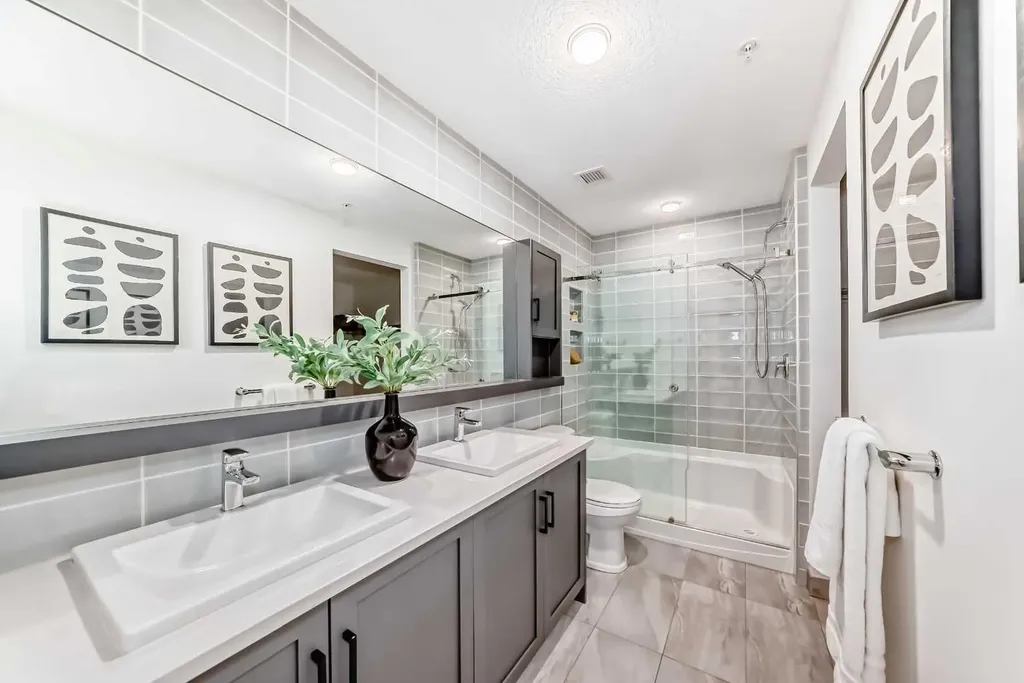 4138 University Avenue NW Calgary AB T3B 6L4