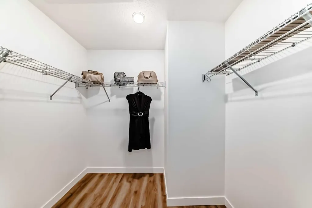 4138 University Avenue NW Calgary AB T3B 6L4