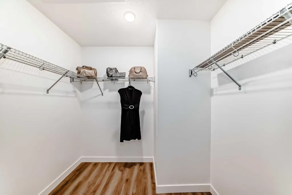 4138 University Avenue NW Calgary AB T3B 6L4