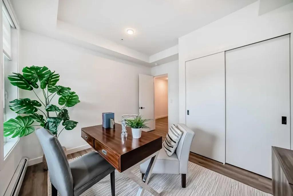 4138 University Avenue NW Calgary AB T3B 6L4