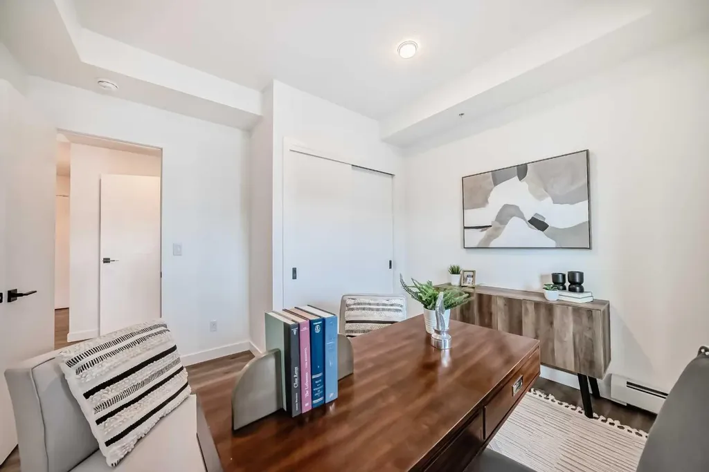 4138 University Avenue NW Calgary AB T3B 6L4