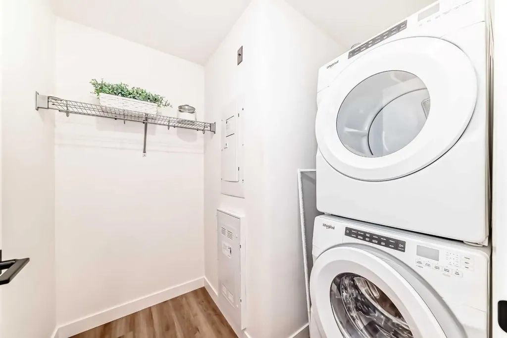 4138 University Avenue NW Calgary AB T3B 6L4