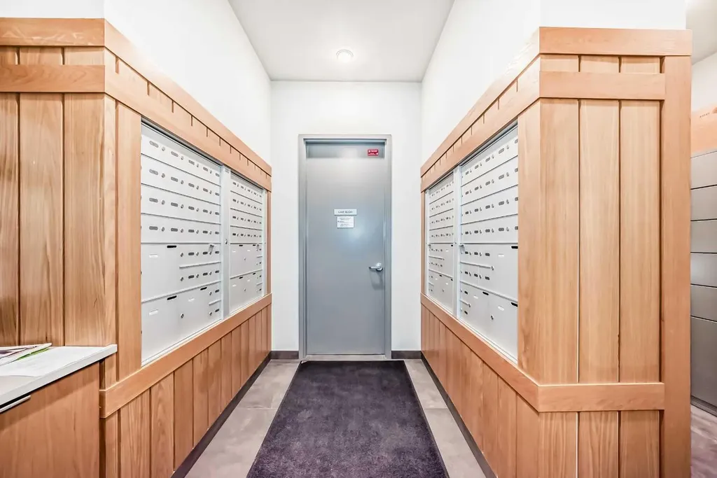 4138 University Avenue NW Calgary AB T3B 6L4
